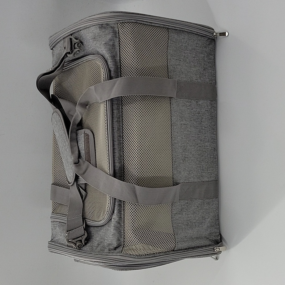 Pet Portable Carrier NWOT